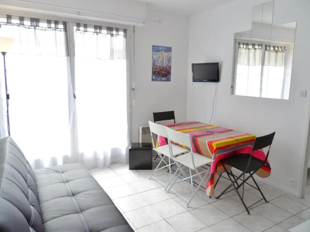Appartement Cabourg, 2 pièces, 4 personnes - FR-1-487-168