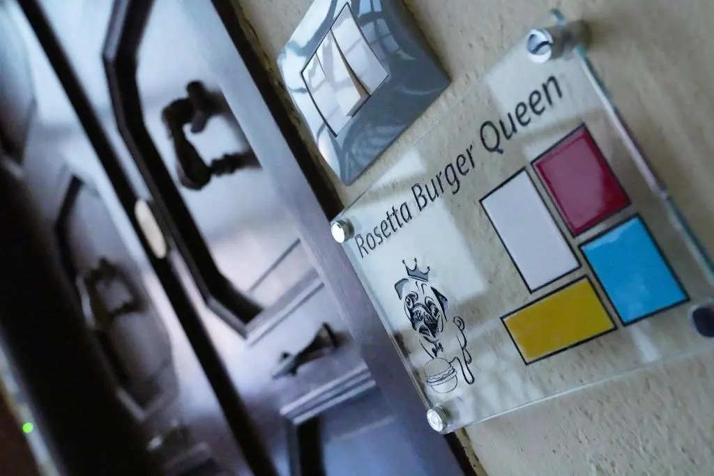Rosetta Burger Queen