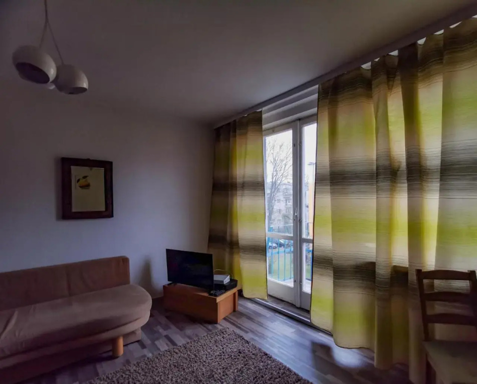 Velvet Trojdena 60 metrów do Szpitala Akademii medycznej