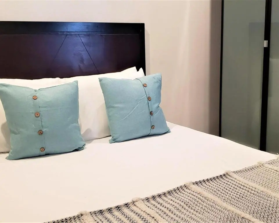 KASA The Lofts of Old San Juan 202 HUGE 2 Bed 2 bath for 6 Interior Terrace