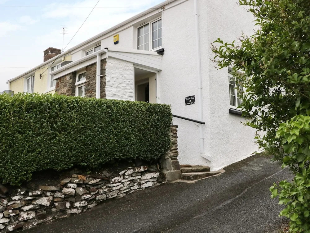 Britannia Cottage