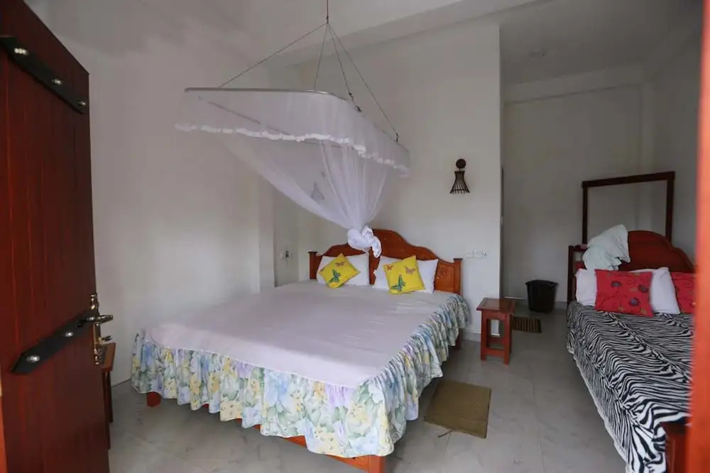 Yoho Cloud Castle Homestay