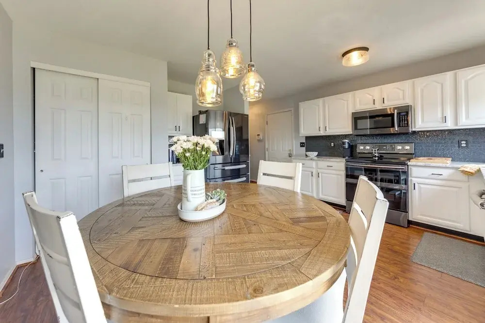 Families Welcome! Spacious O'fallon Home w/ Yard