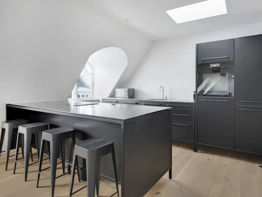 Sanders King - Popular 2-bdr Apt In Copenhagen Center