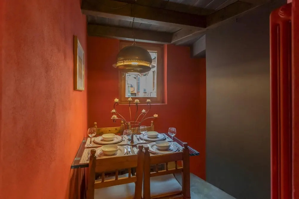 La Corte Degli Artisti