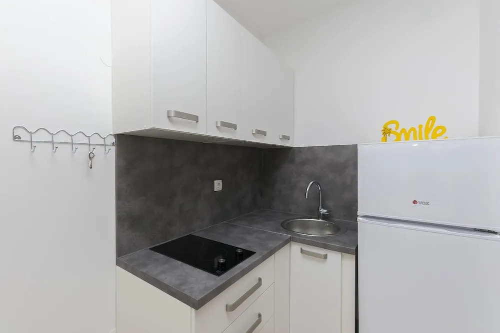 Apartments and Room Central Position