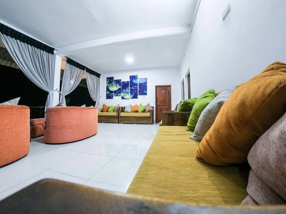 Romance Hills Hotel