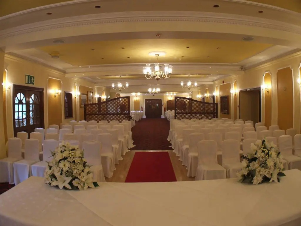 Ty Newydd Country Hotel