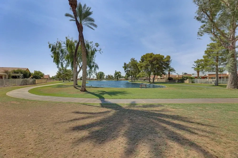 Private Putting Green & Patio: Sun Lakes Home!