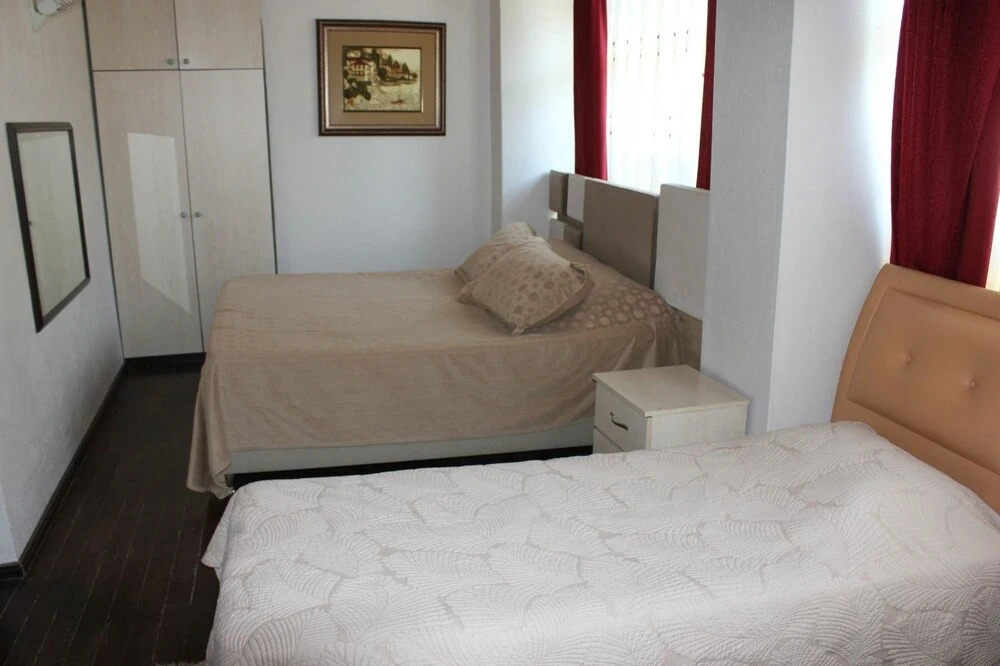 Urla Tarihi Han Otel