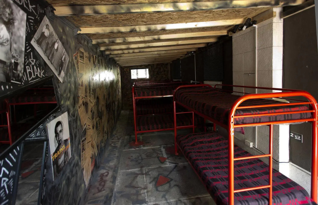 Kombi Hostel
