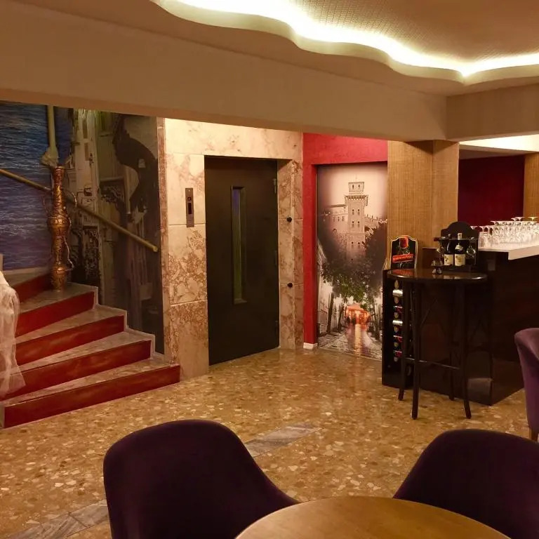 Lucid Otel