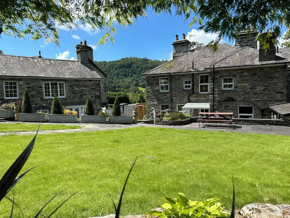 Tyn Y Fron 6 bedroom house in Betws-y-Coed Snowdonia