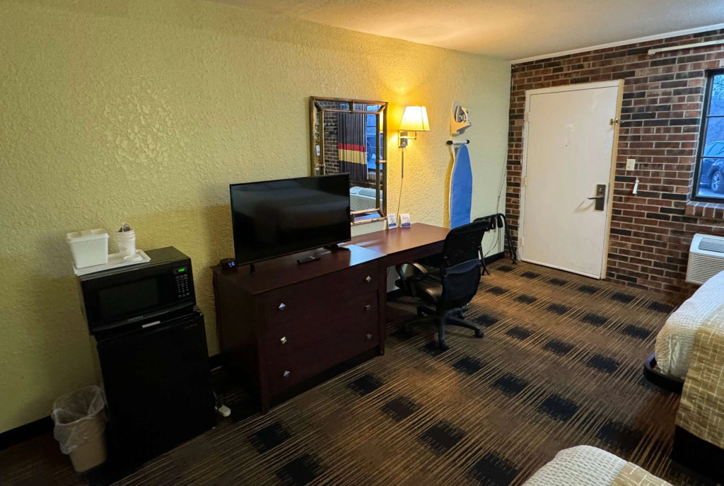 Travelodge by Wyndham Airport Platte City