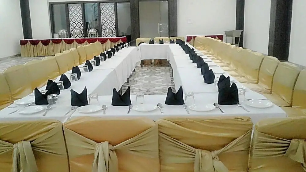 Hotel Kanishk