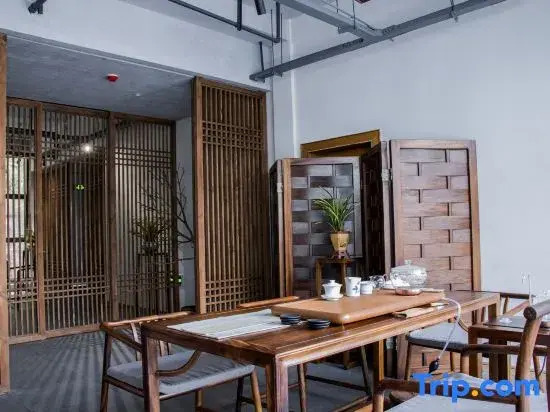 DaHuang Banshan Hotel