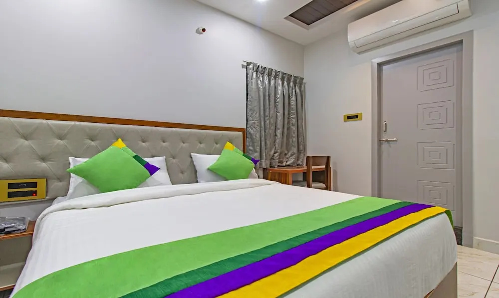 Treebo Abhi Suites, 400 M From Guntur Junction
