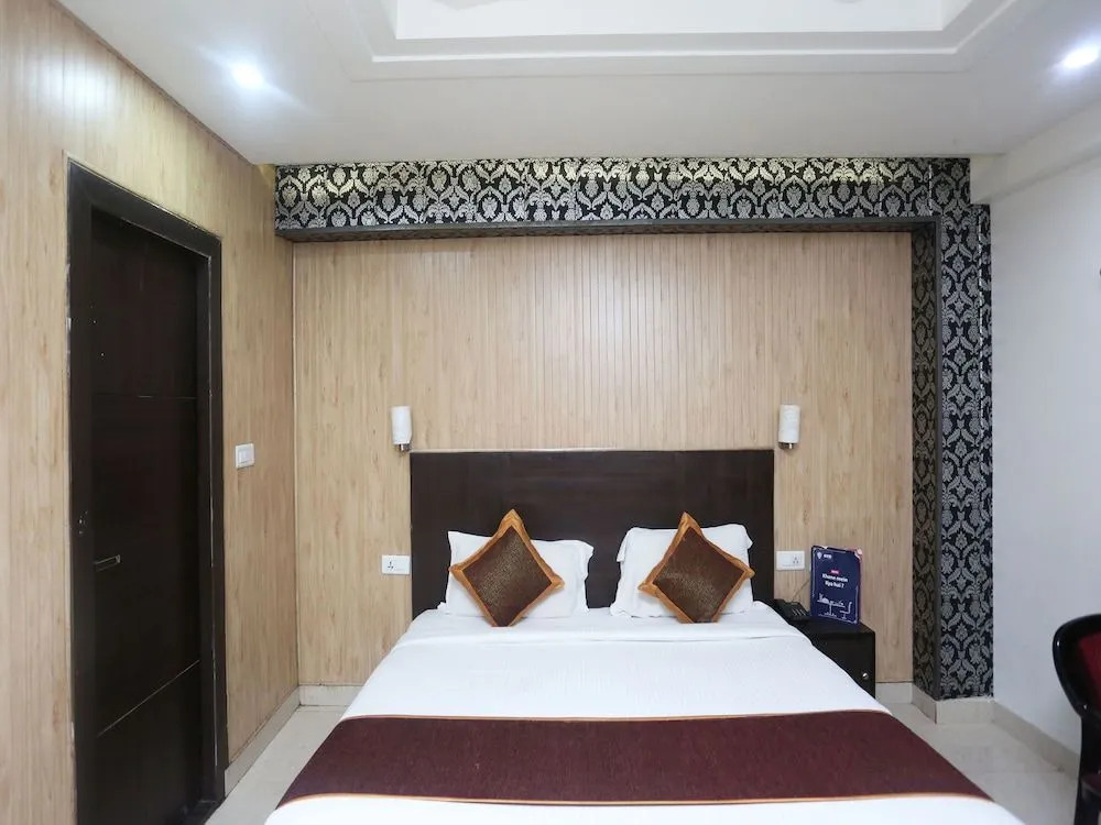 OYO 18255 The Idea Inn