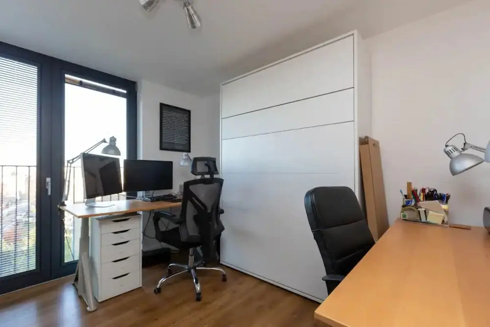 Stylish 2 Bedroom Flat in Canada Water