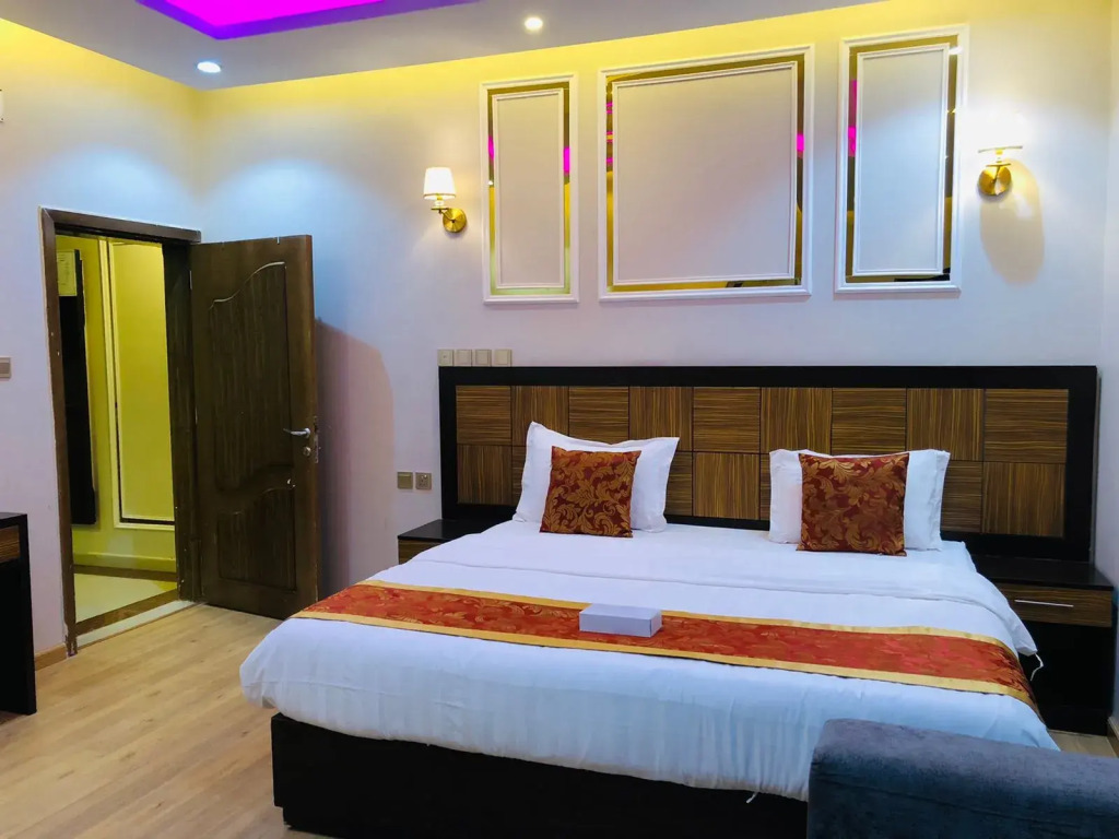 afaak alraha for Furnished Apartment