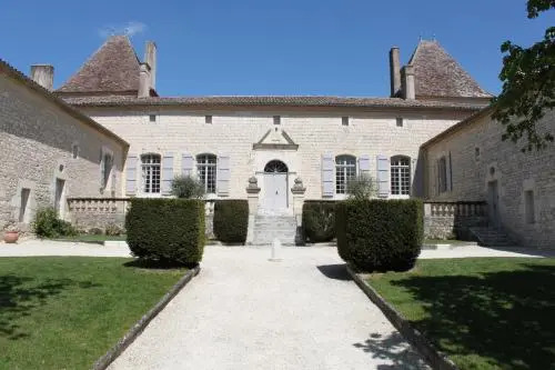 Chateau Secretary