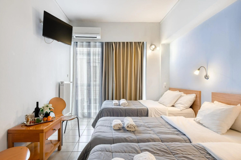 Diros Hotel