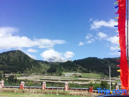 Songpanchuan Main Temple Chuanzang Self-driving Hotel