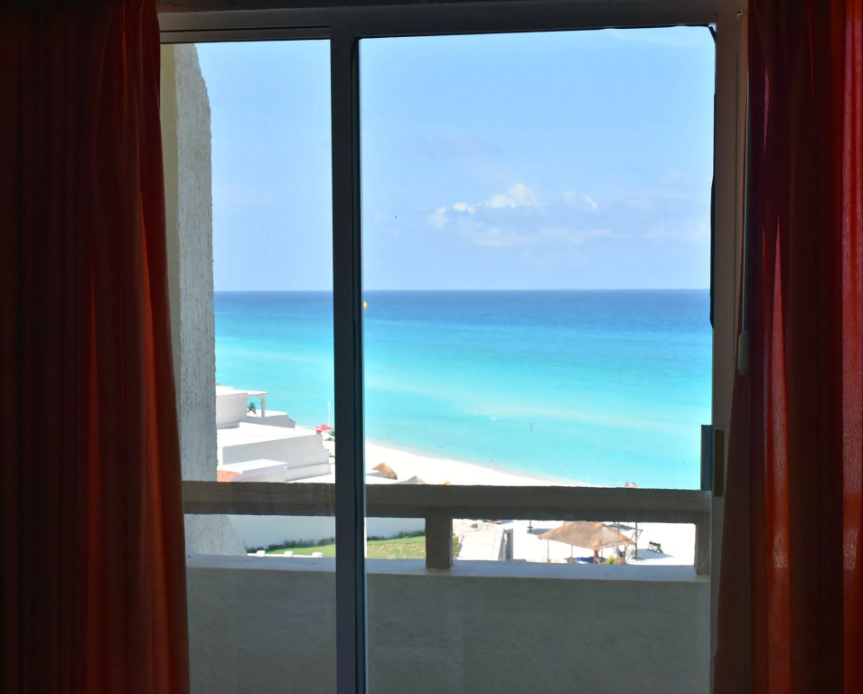 Seaside Condo by Solymar
