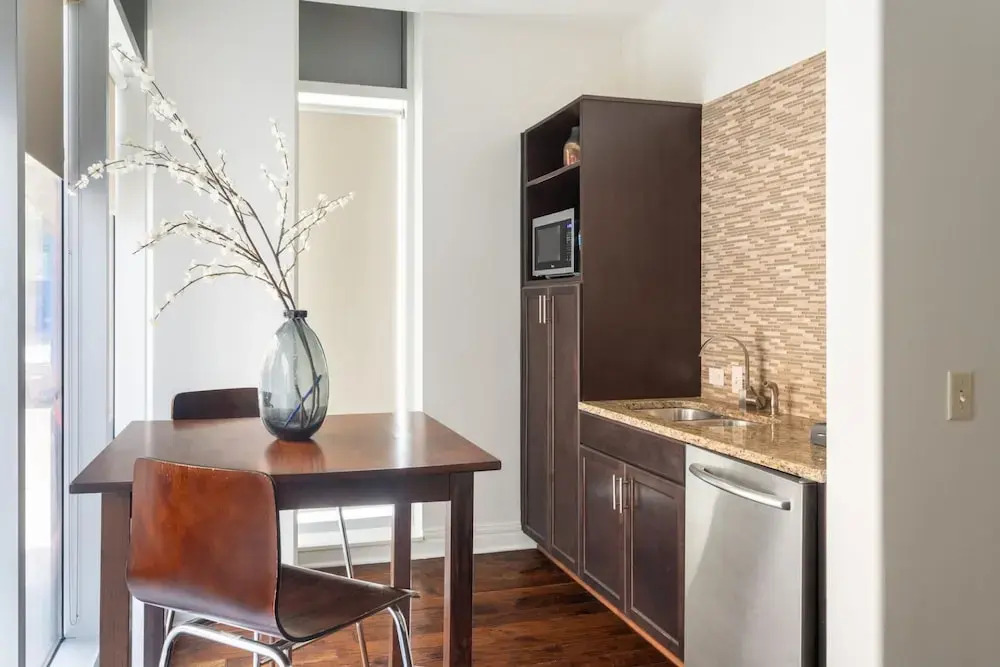 Austin Awesome Studio Apartment