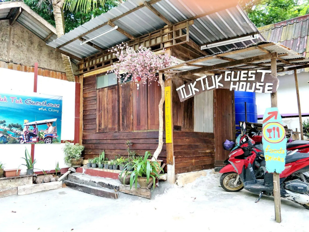Tuk Tuk Guesthouse