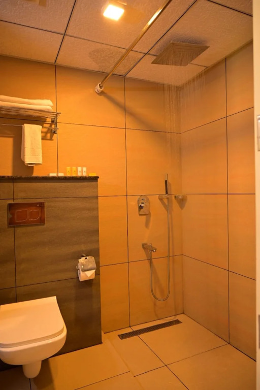 Aadisaktthi Leisure Resort, Kovalam
