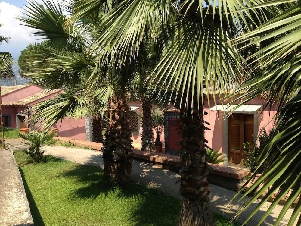 Villa del Nespolo