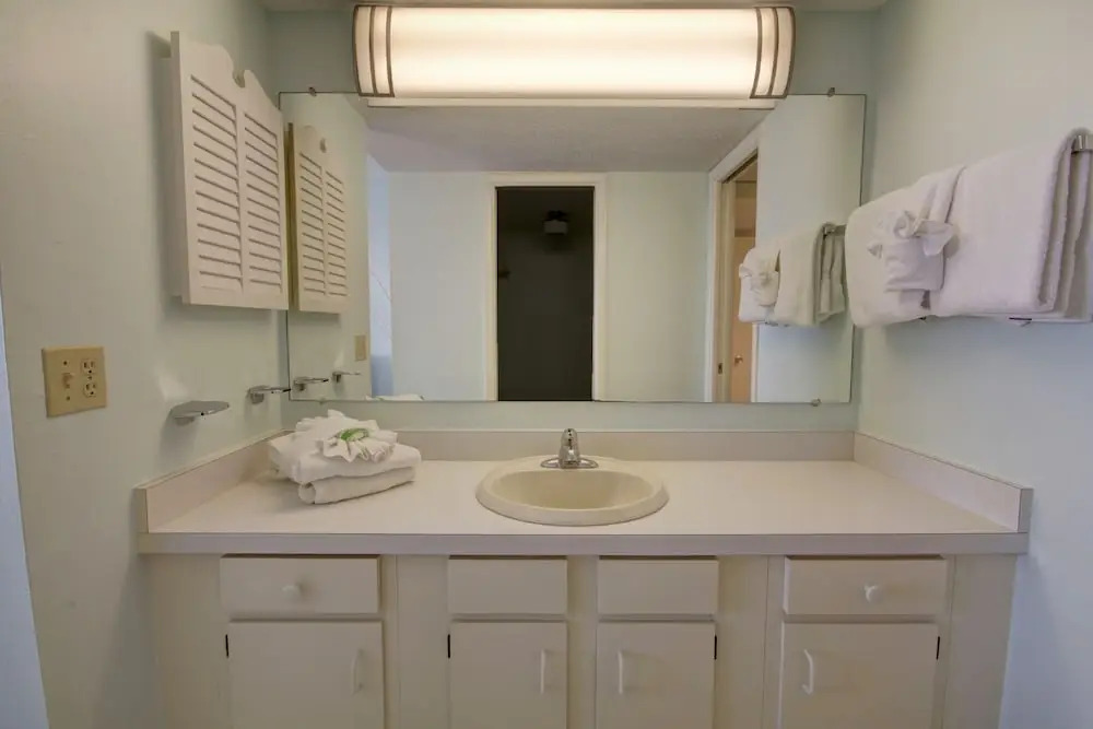 262 El Matador 2 Bedroom Condo by RedAwning