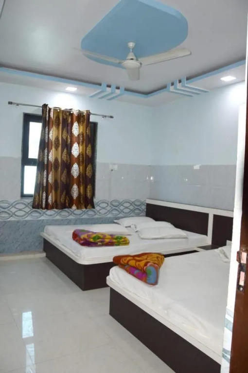 Hotel Ujala Palace