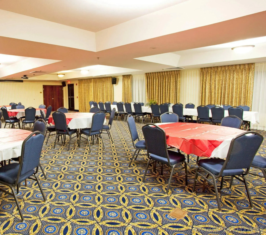 Holiday Inn Express by IHG
