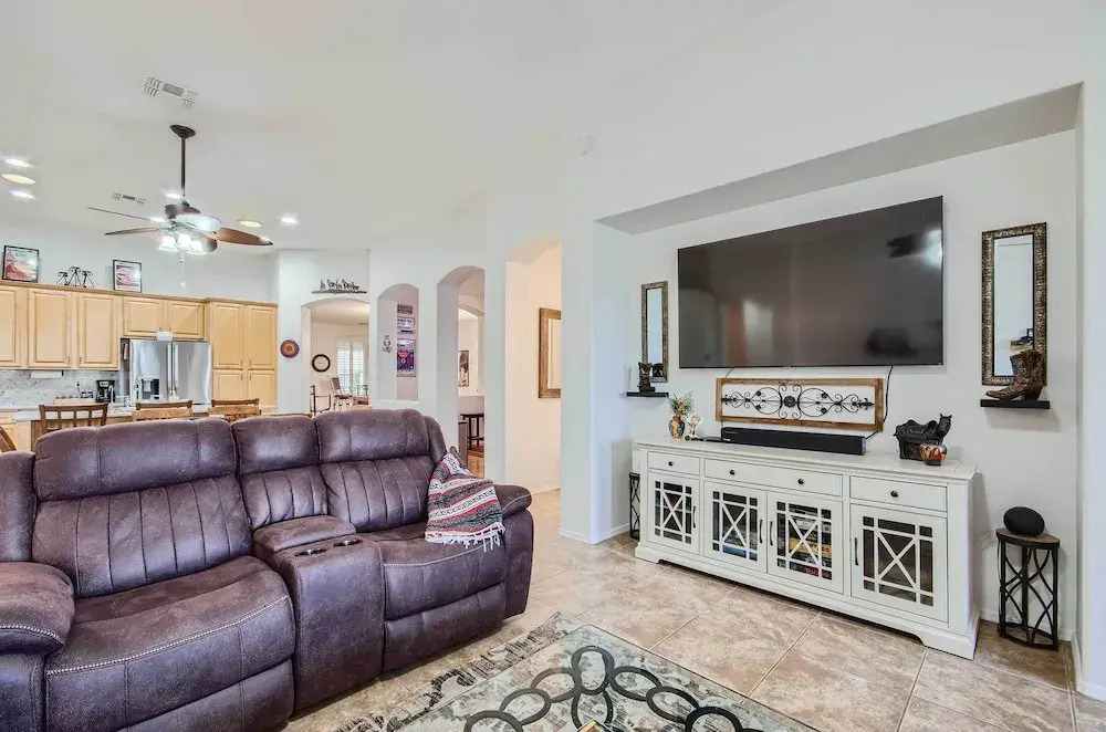 Pool Table + Bar! Family-Friendly Phoenix Retreat