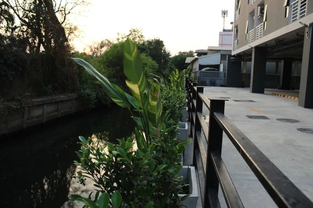 โรงแรมดับเบิ้ลดี ปากเกร็ด Double D hotel