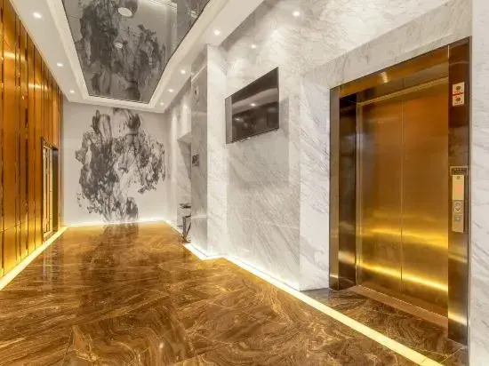 Starway Hotel (Changji Zhongshan Road Huijia Times)
