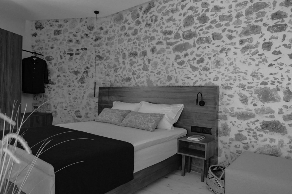 Antigones Stone House