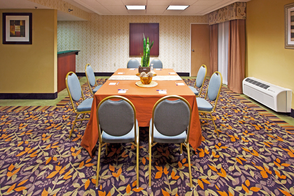 Holiday Inn Express Hotel Clearwater East - ICOT Center by IHG