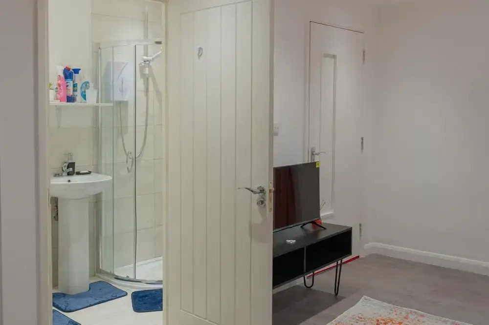 Luxe Studio Apartment in Leicester City Center