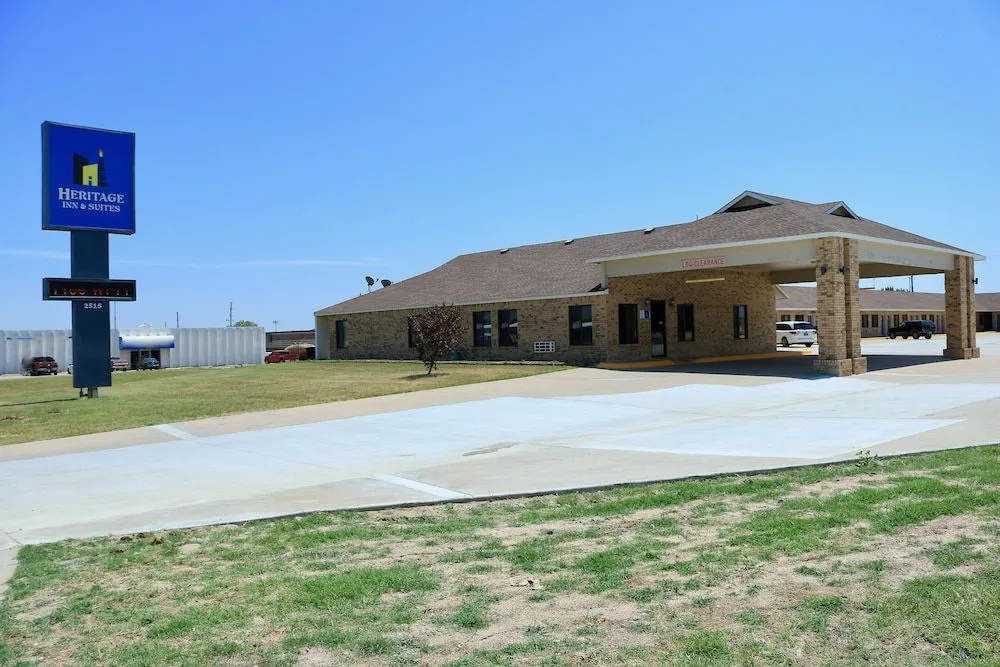 Heritage Inn & Suites