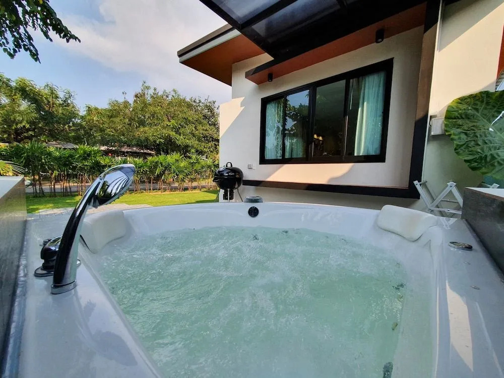 Bannjamjuree Resort Sattahip