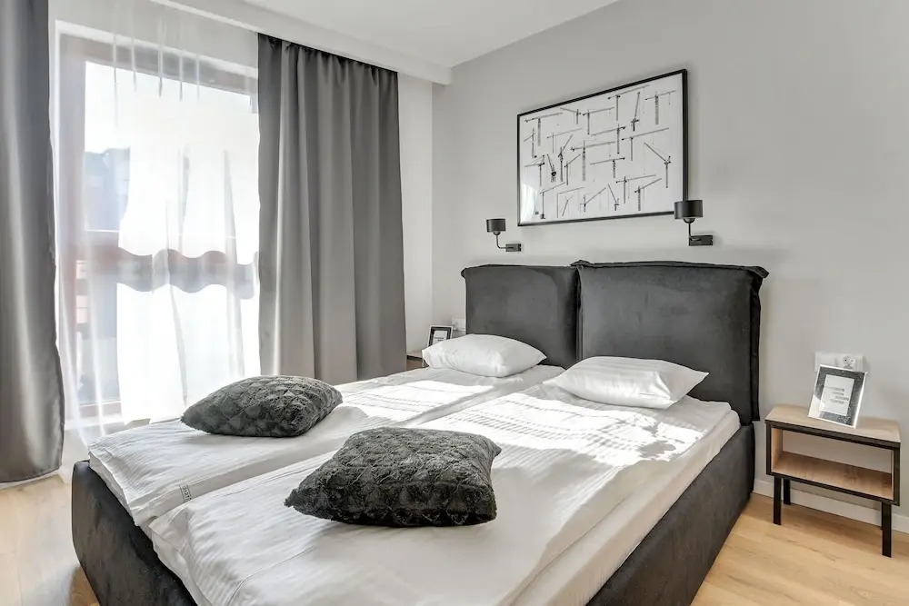 Waterlane Island - Riverview Pool, SPA & Gym by Downtown Apartments