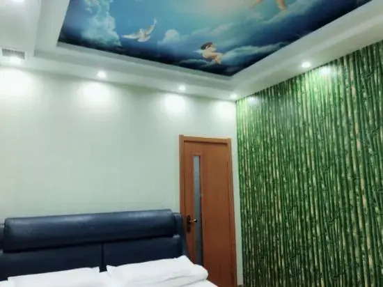 Locomotive Movie Theme Hotel