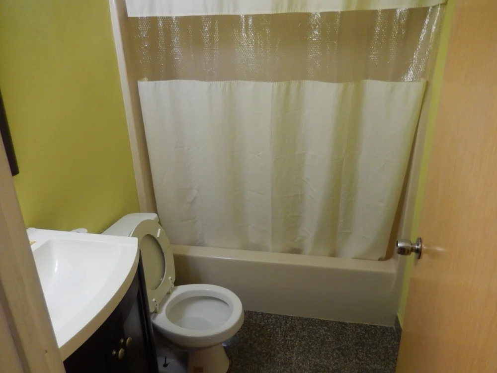 Riverview Motel