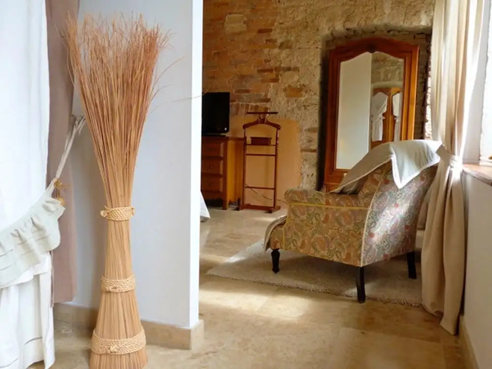 Mansion With 4 Bedrooms in LES Avenieres Veyrins Thuellin, With Wonderful Mountain View, Private Pool, Enclosed Garden