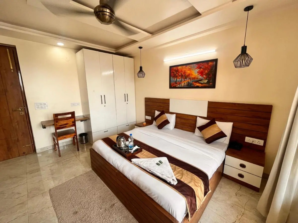 Hotel Maharaja Palace Boutique Hotels Near Medanta Medicity Gurgaon