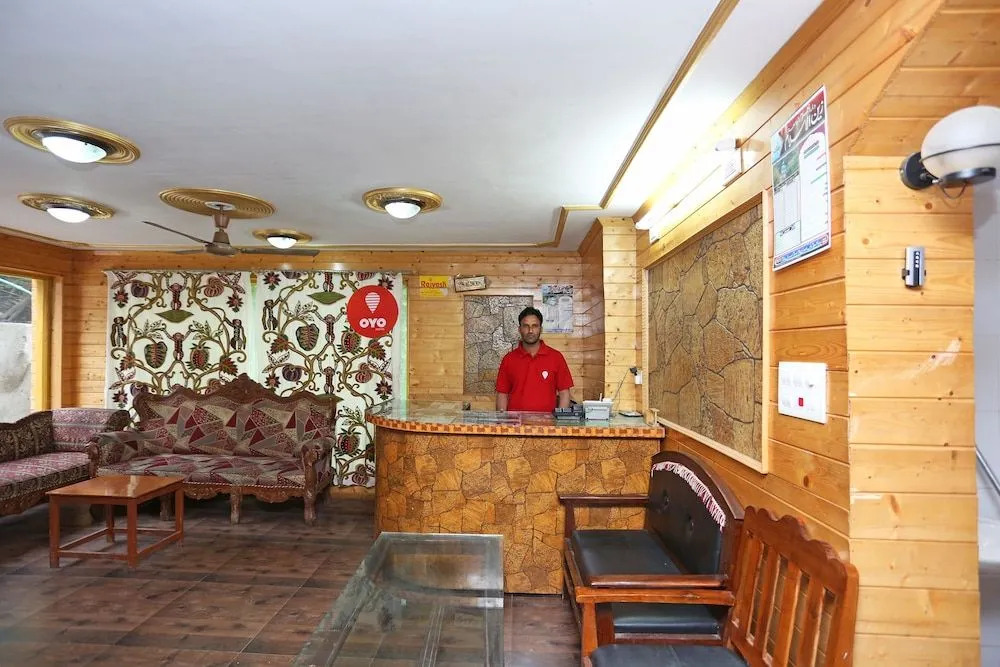 OYO 9083 Hotel New Tourist Palace