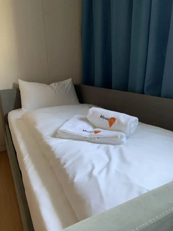 Mooncity Hotel & Boardinghouse